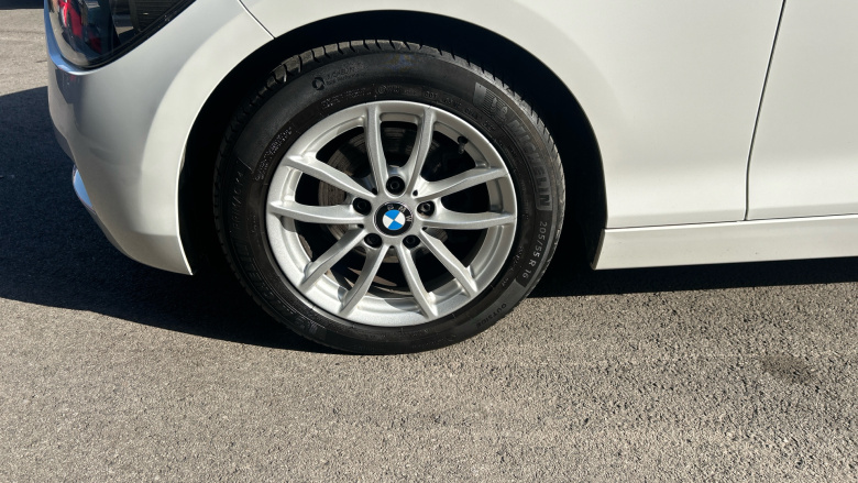 BMW 1 Series 116d EfficientDynamics Business 5dr Diesel Hatchback